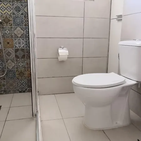 Cheerful In ניקוסיה
